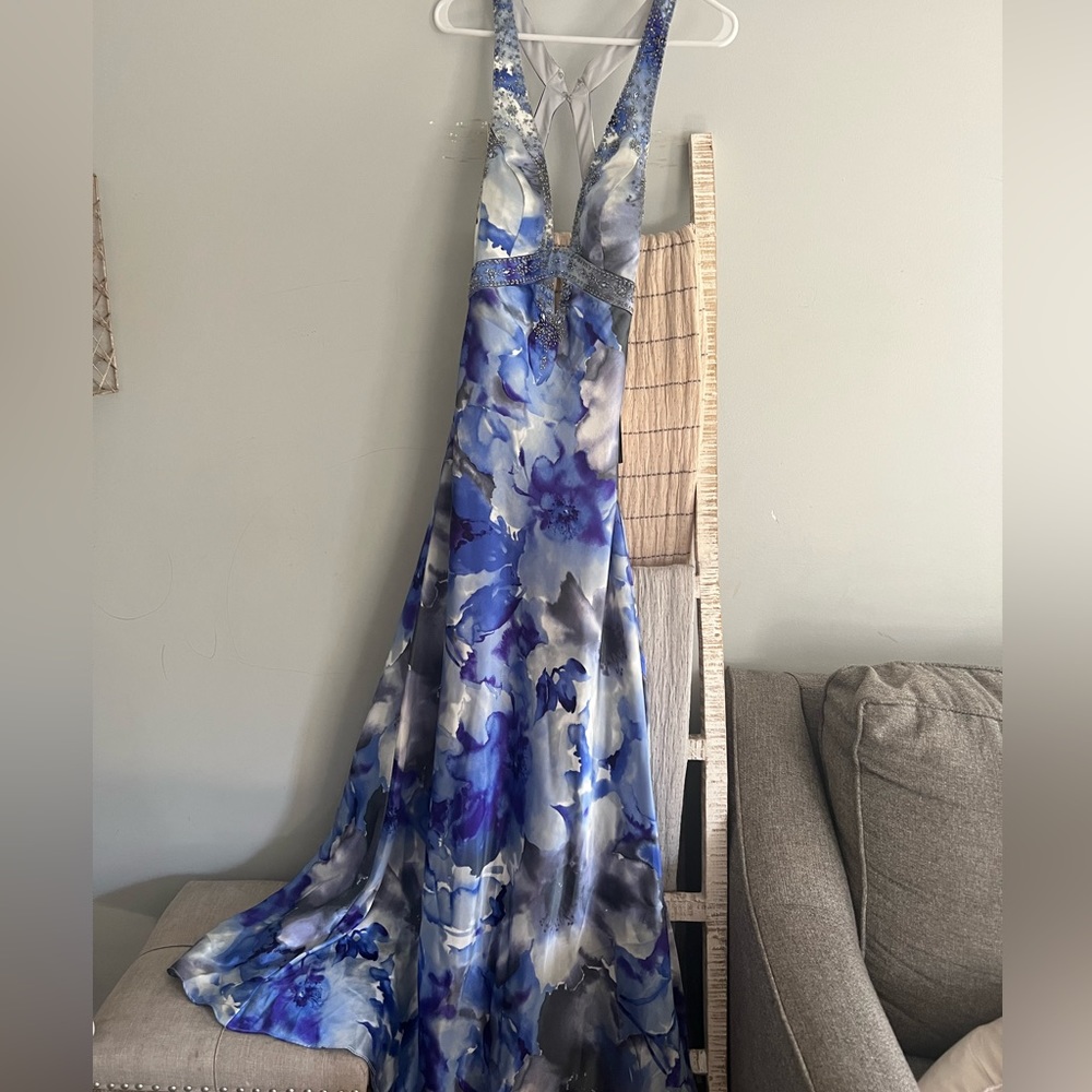 Blue floral party/prom dress